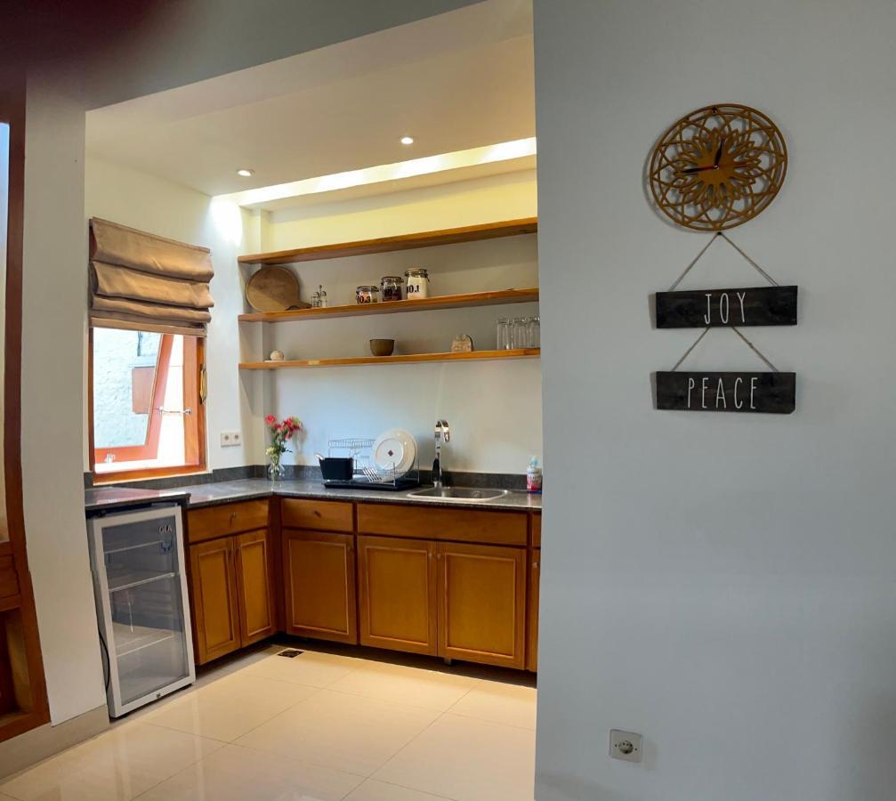 Villa Casa Shanti Deluxe ロヴィーナ エクステリア 写真