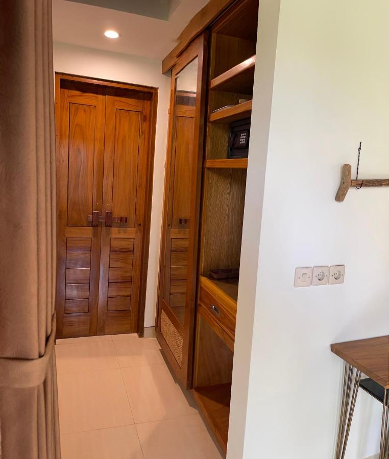 Villa Casa Shanti Deluxe ロヴィーナ エクステリア 写真