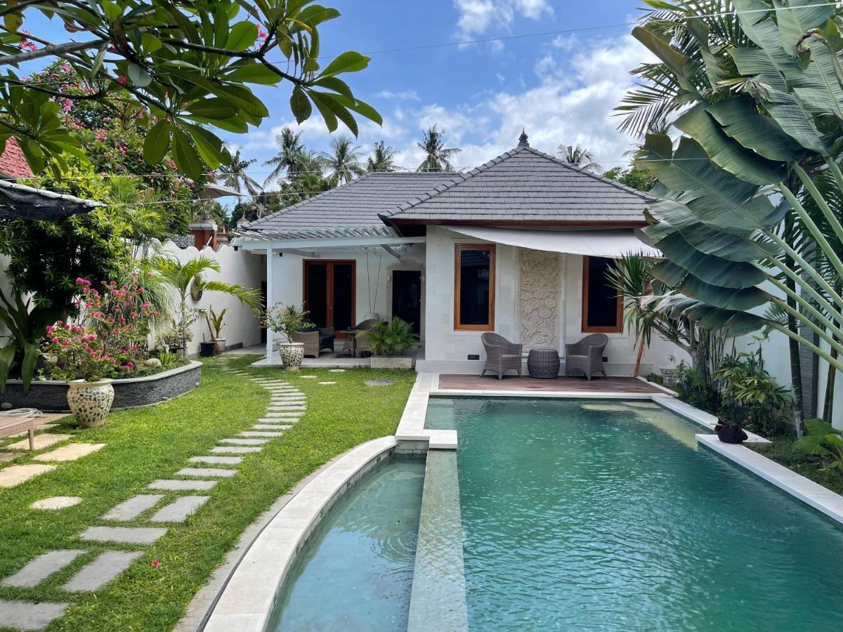 Villa Casa Shanti Deluxe ロヴィーナ エクステリア 写真